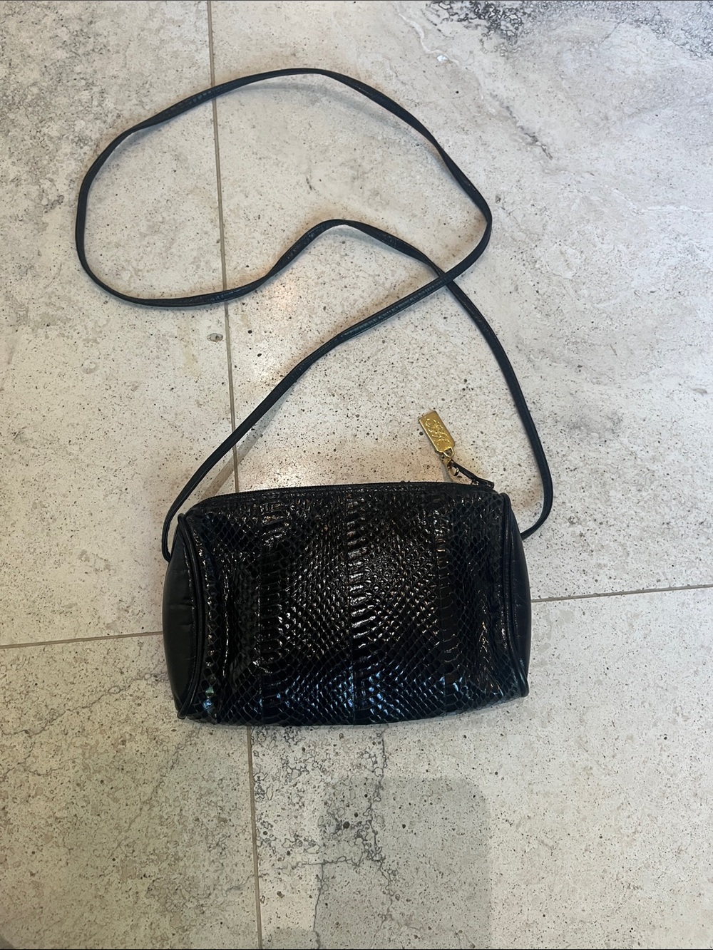 Vintage Saks Fifth Ave Black Snake-skin Leather Crossbody Bag w/gold pull